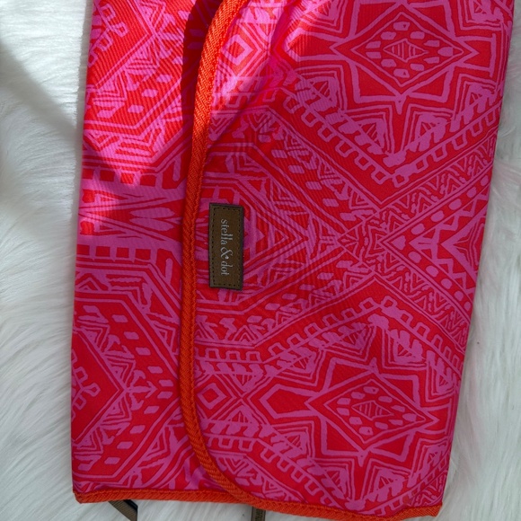 Stella & Dot Hang Up Organizer - Picture 2 of 2